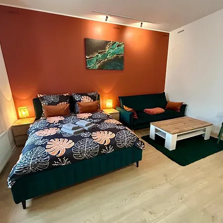 Апартаменти Targowa L1 *